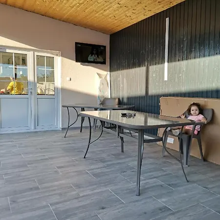 Casutele Amaliei بيت ضيافة كوربو