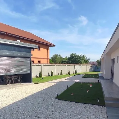 Casutele Amaliei بيت ضيافة كوربو