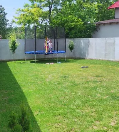 Casutele Amaliei بيت ضيافة كوربو